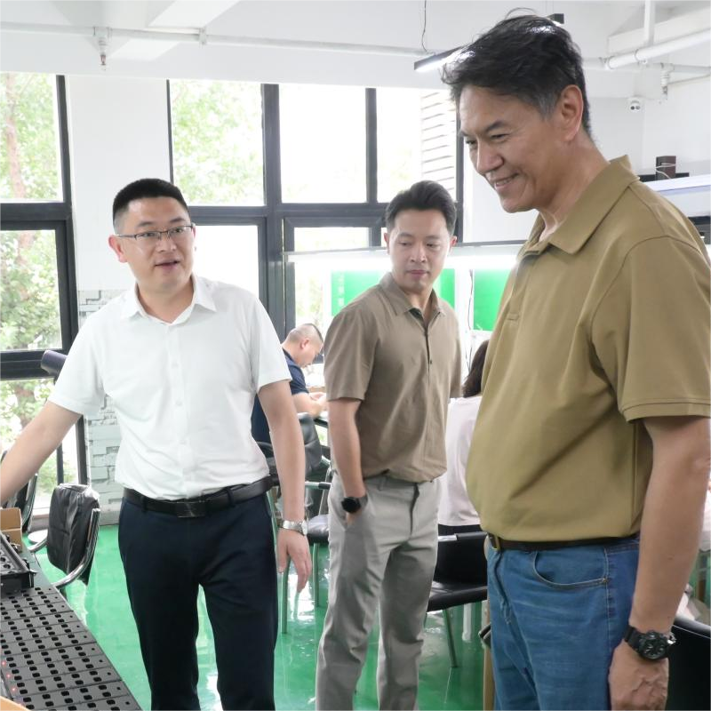 文旅中國(guó)一行蒞臨騰辰科技參觀交流